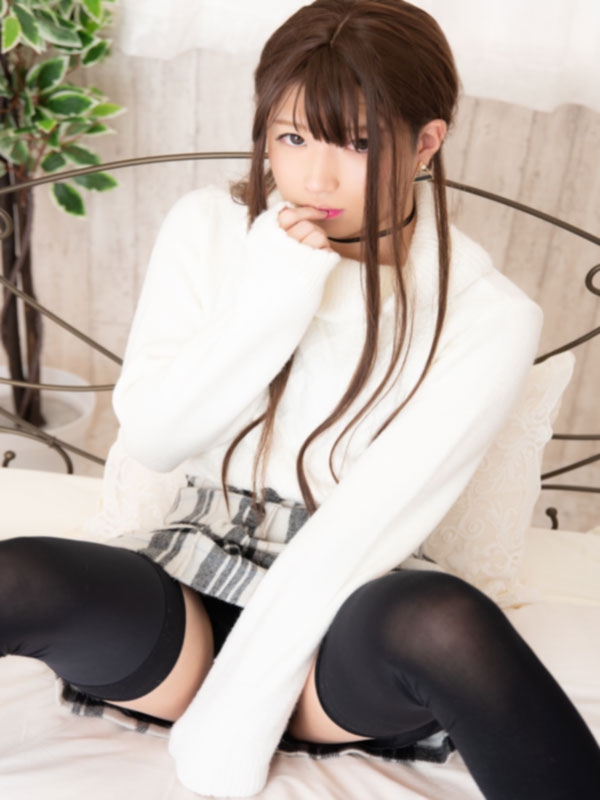 なな PH1