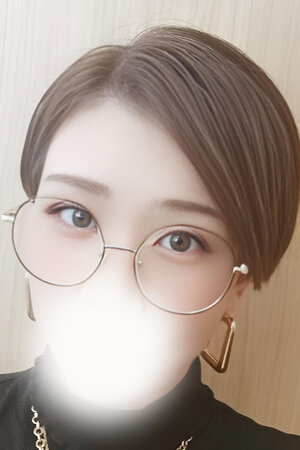 八尋 あき