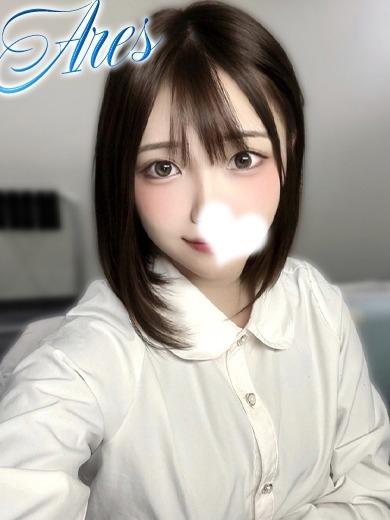 ルル[S級素人系美少女]