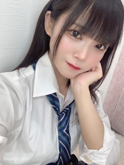 ゆりな