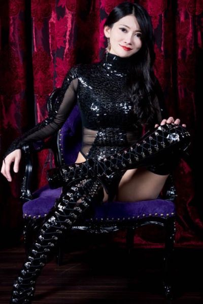 SARA女王様