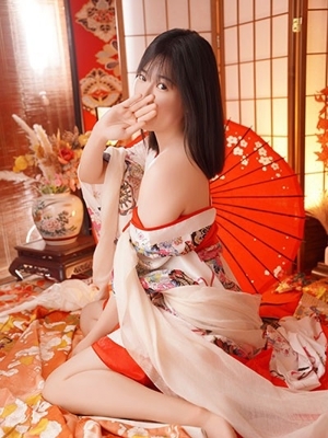 潤奈(ゆんな)